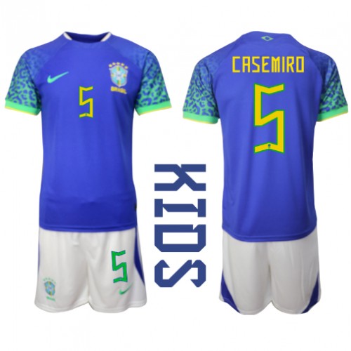 Dres Brazil Casemiro #5 Gostujuci za djecu SP 2022 Kratak Rukav (+ kratke hlače)